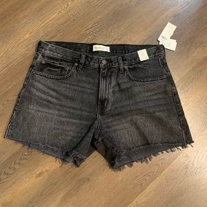 Abercrombie Boyfriend Mid Rise denim shorts